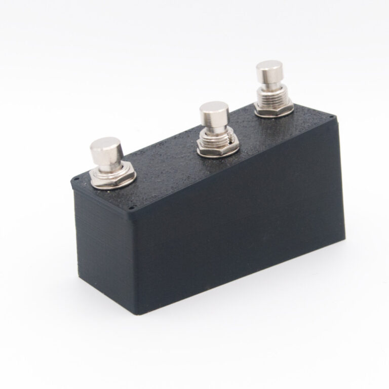 MC6Pro Compact SideAux 3