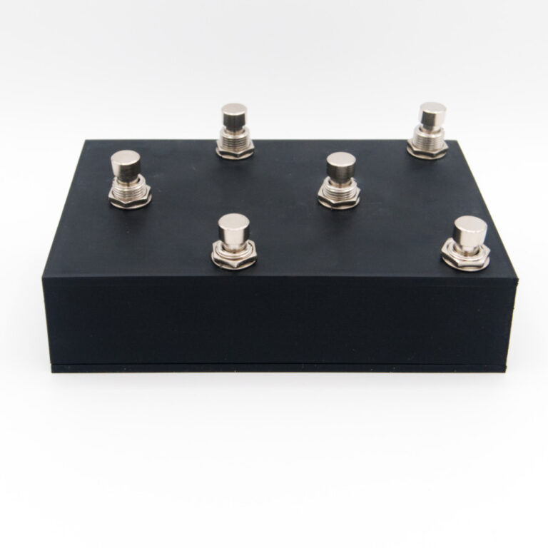 MC6Pro Compact SideAux 6