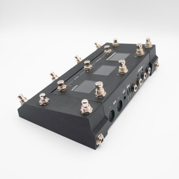 MC6 Pro CommandCenter - Compact U-Aux 8 - Image 2