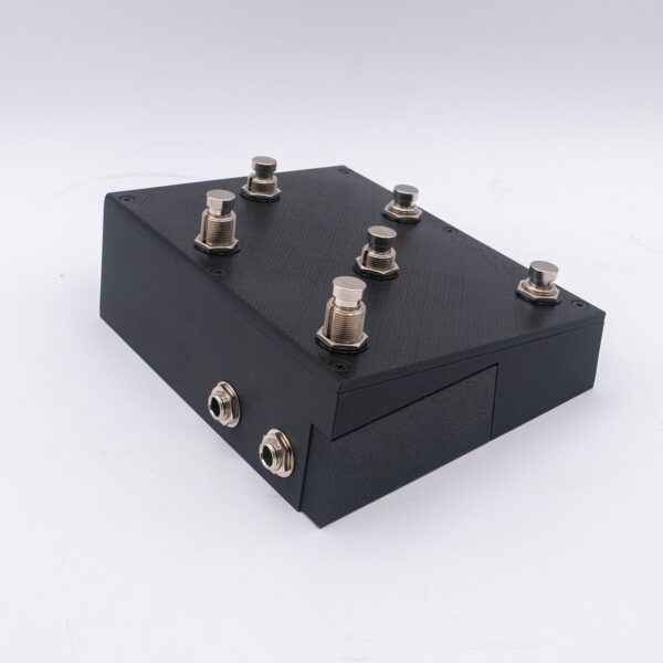 MC8 Pro Compact SideAux 6 - Image 4