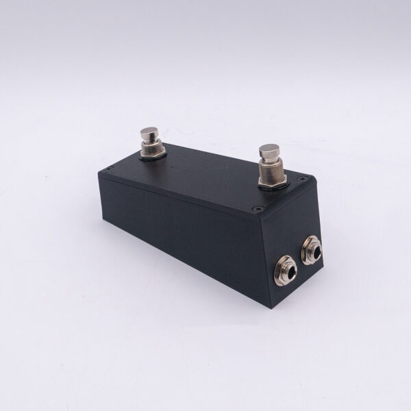 MC8 Pro Compact SideAux2 - Image 3