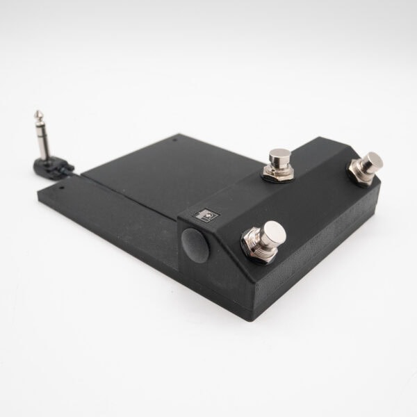 MC4Pro FrontAux3 Hybrid AuxPlate - Image 2